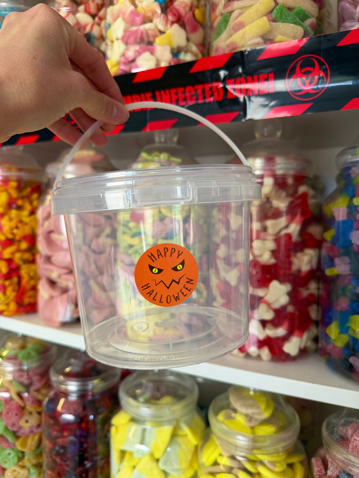 HALLOWEEN CUSTOM JARS, BUCKETS & TUBS